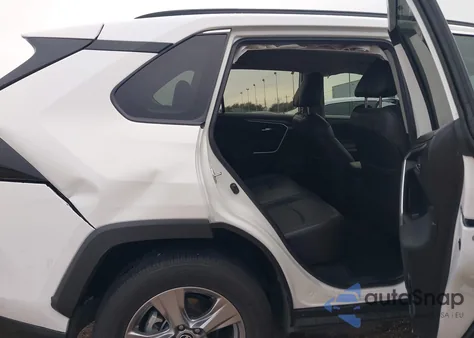 2022 Toyota Rav4 Xle from USA, damaged, VIN 2T3W1RFV0NC210648